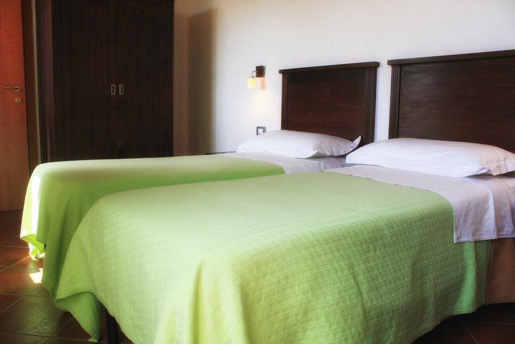 Agriturismo Case Tabarani Collesano Kültér fotó