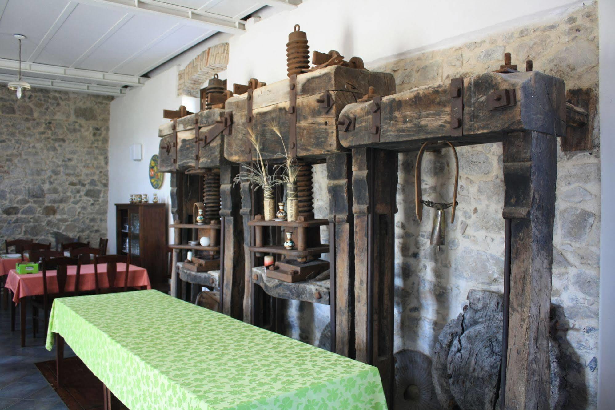 Agriturismo Case Tabarani Collesano Kültér fotó
